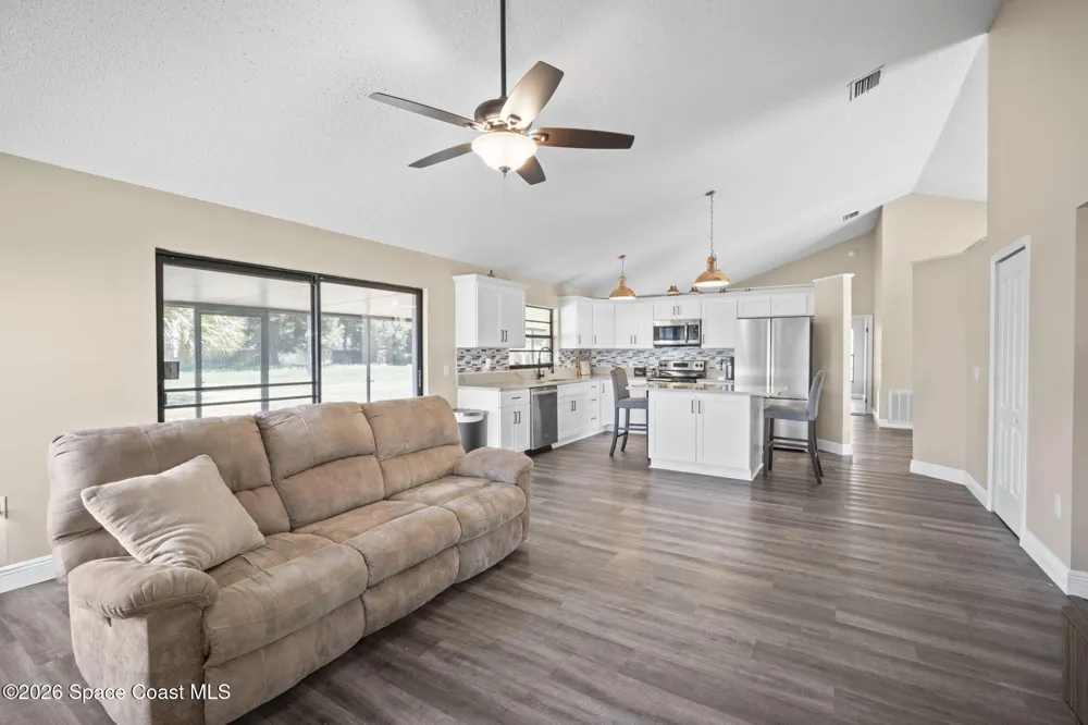 894 Jamestown Drive Rockledge, FL 32955