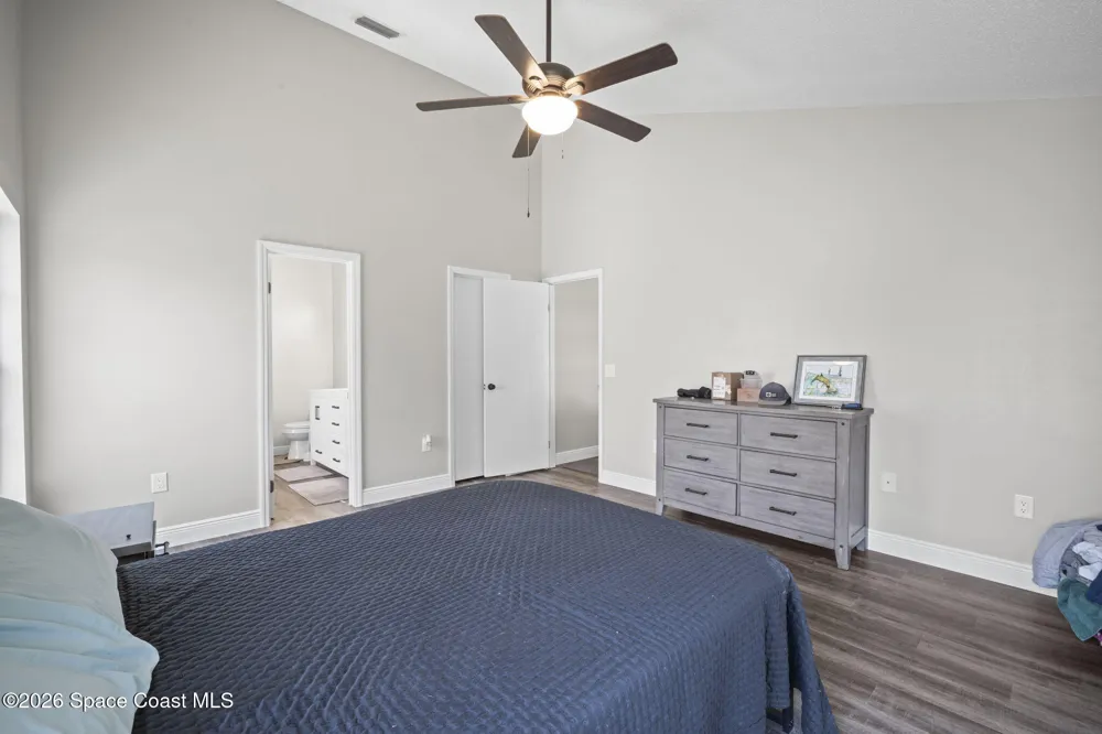 894 Jamestown Drive Rockledge, FL 32955