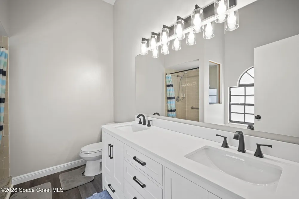894 Jamestown Drive Rockledge, FL 32955