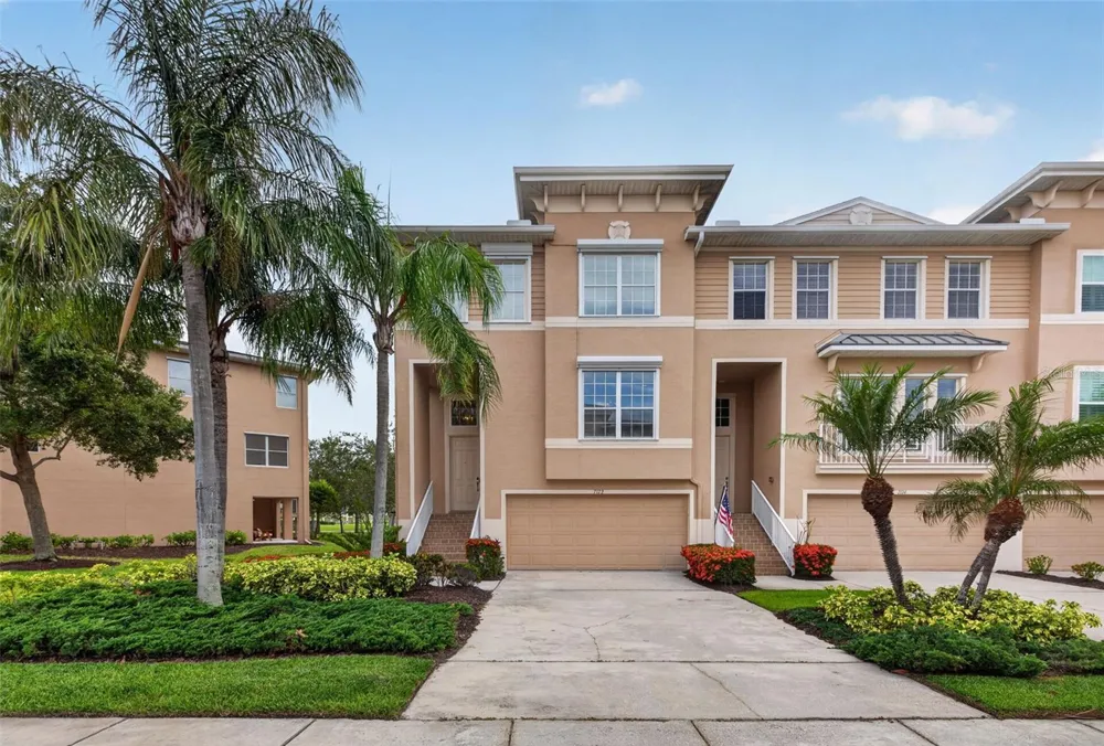 7172 ISLAMORADA CIRCLE Seminole, FL 33777