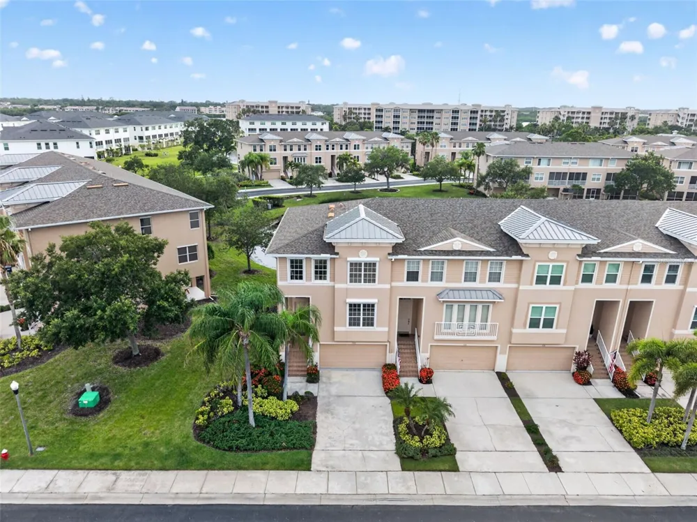 7172 ISLAMORADA CIRCLE Seminole, FL 33777