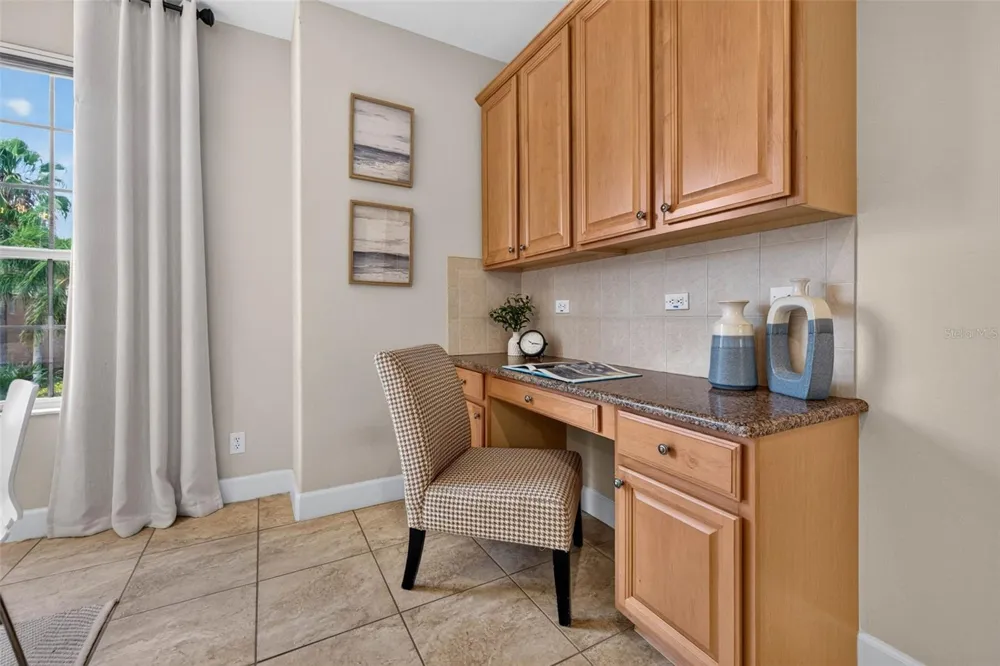 7172 ISLAMORADA CIRCLE Seminole, FL 33777