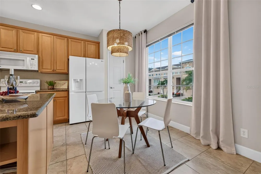7172 ISLAMORADA CIRCLE Seminole, FL 33777