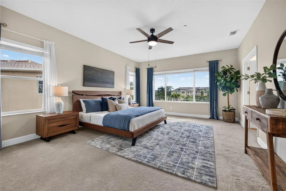 7172 ISLAMORADA CIRCLE Seminole, FL 33777