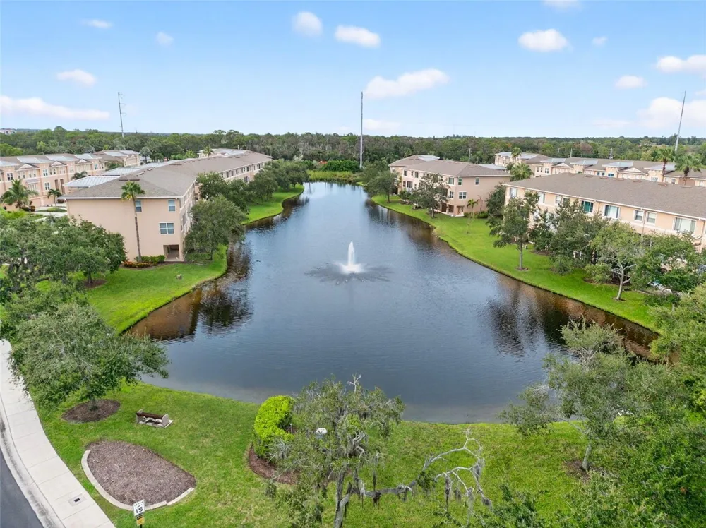 7172 ISLAMORADA CIRCLE Seminole, FL 33777