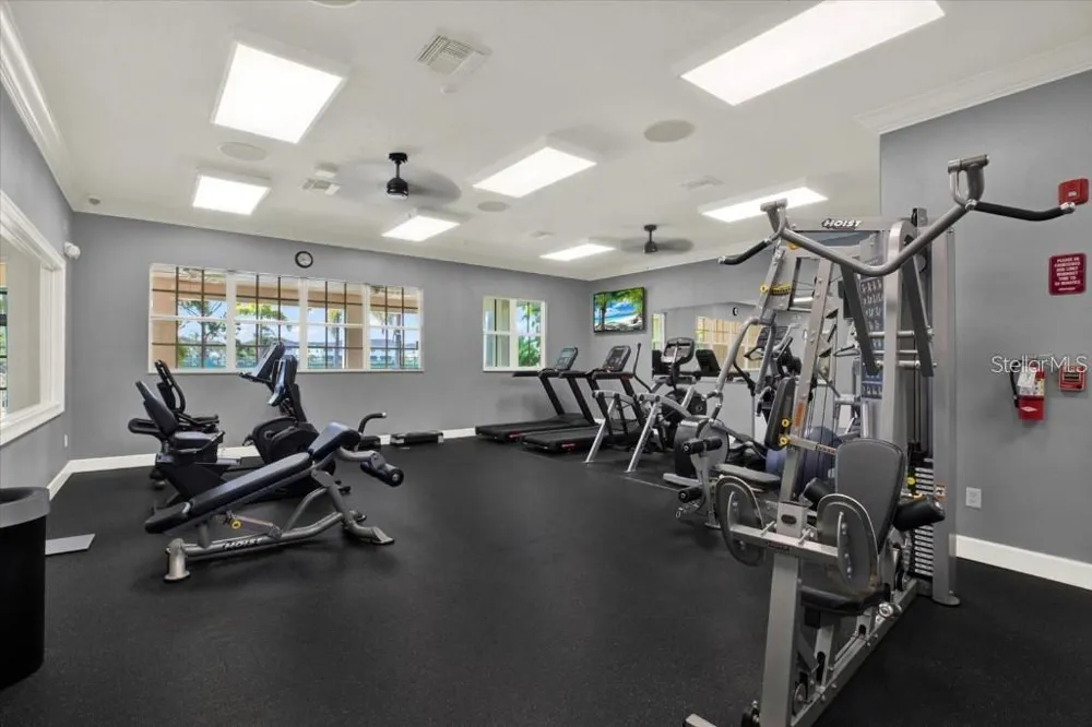 7172 ISLAMORADA CIRCLE Seminole, FL 33777
