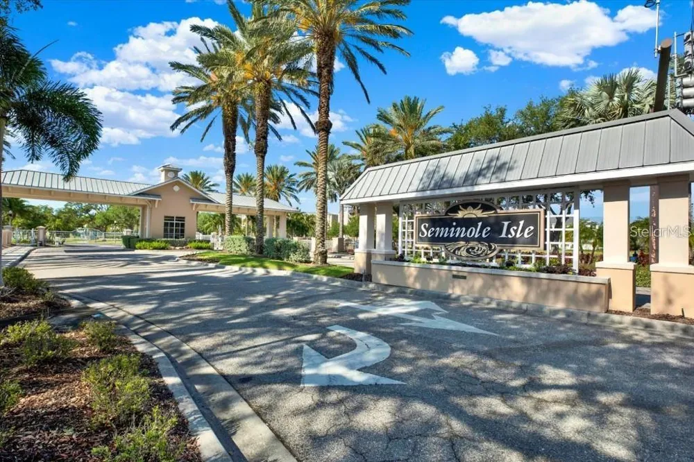 7172 ISLAMORADA CIRCLE Seminole, FL 33777