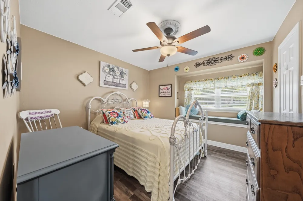 9509 Stony Point Drive Woodway, TX 76712