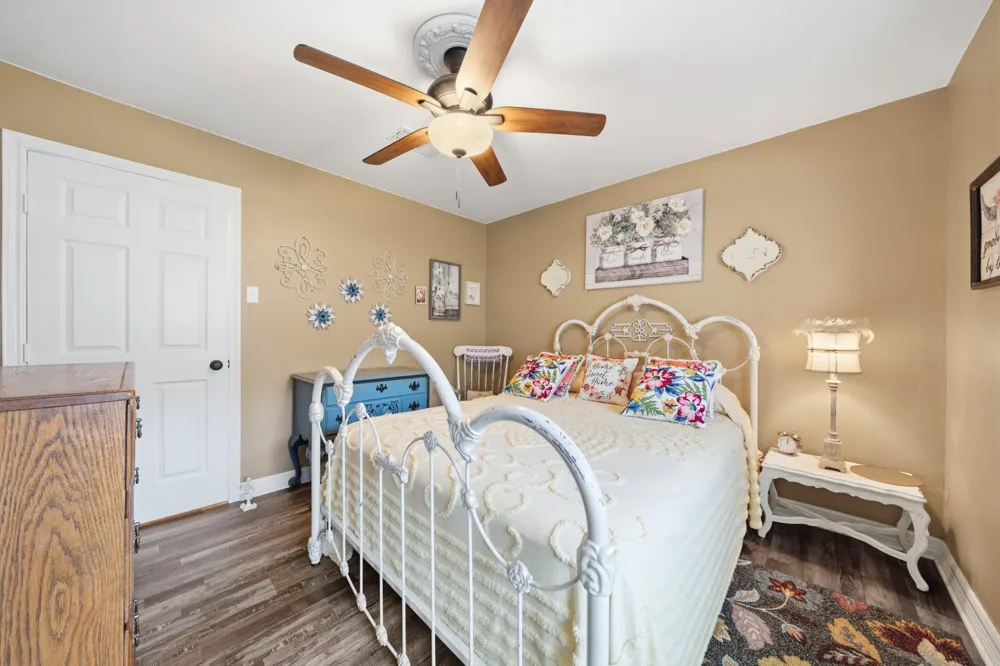 9509 Stony Point Drive Woodway, TX 76712