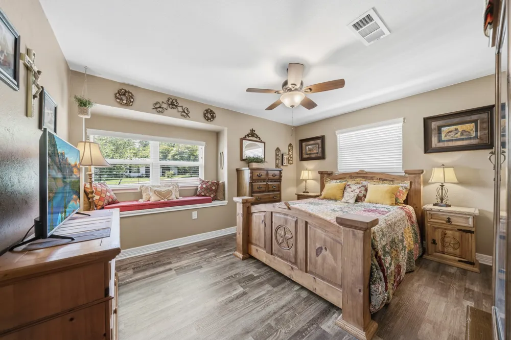 9509 Stony Point Drive Woodway, TX 76712