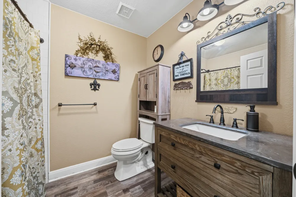 9509 Stony Point Drive Woodway, TX 76712