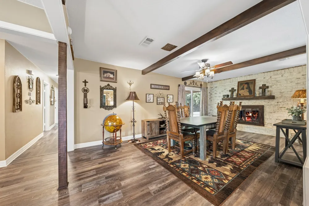 9509 Stony Point Drive Woodway, TX 76712