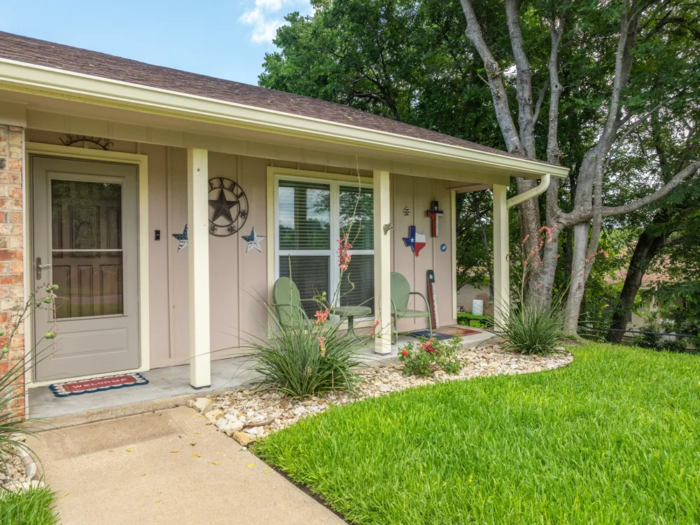 9509 Stony Point Drive Woodway, TX 76712