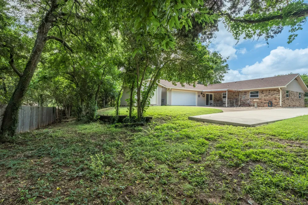 9509 Stony Point Drive Woodway, TX 76712