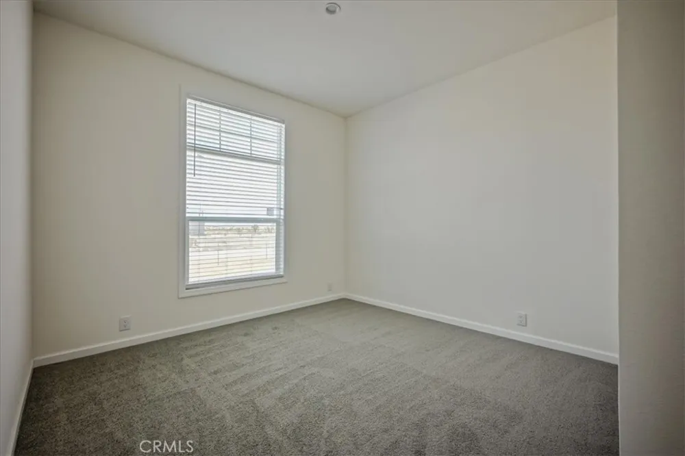 12076 Lager Road Phelan, CA 92371