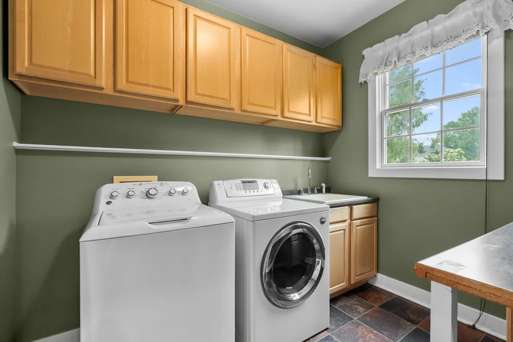 351 Hyder Circle Drive Plainwell, MI 49080