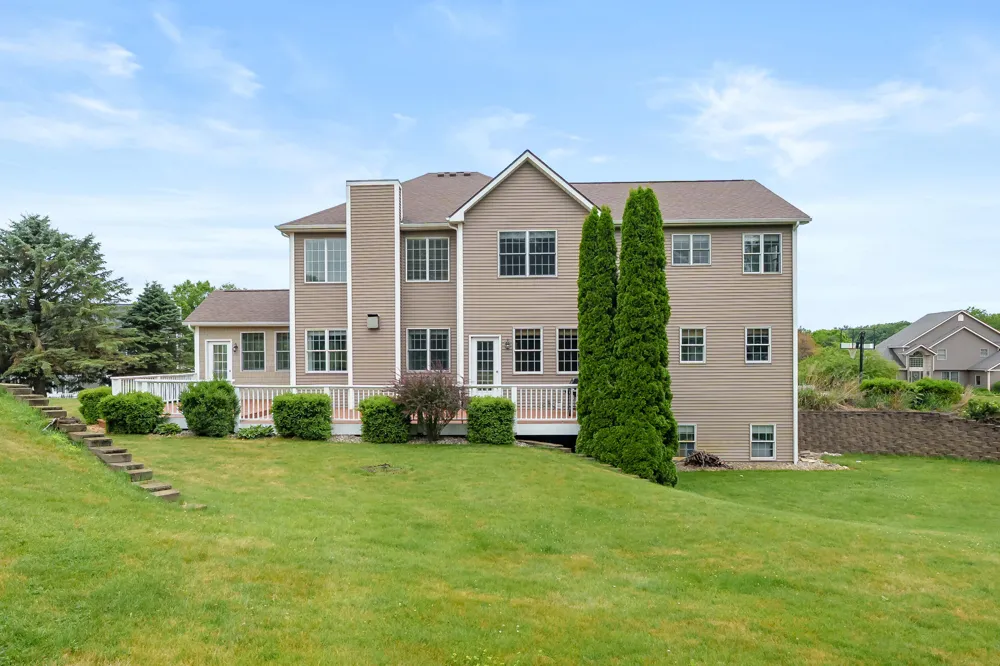 351 Hyder Circle Drive Plainwell, MI 49080