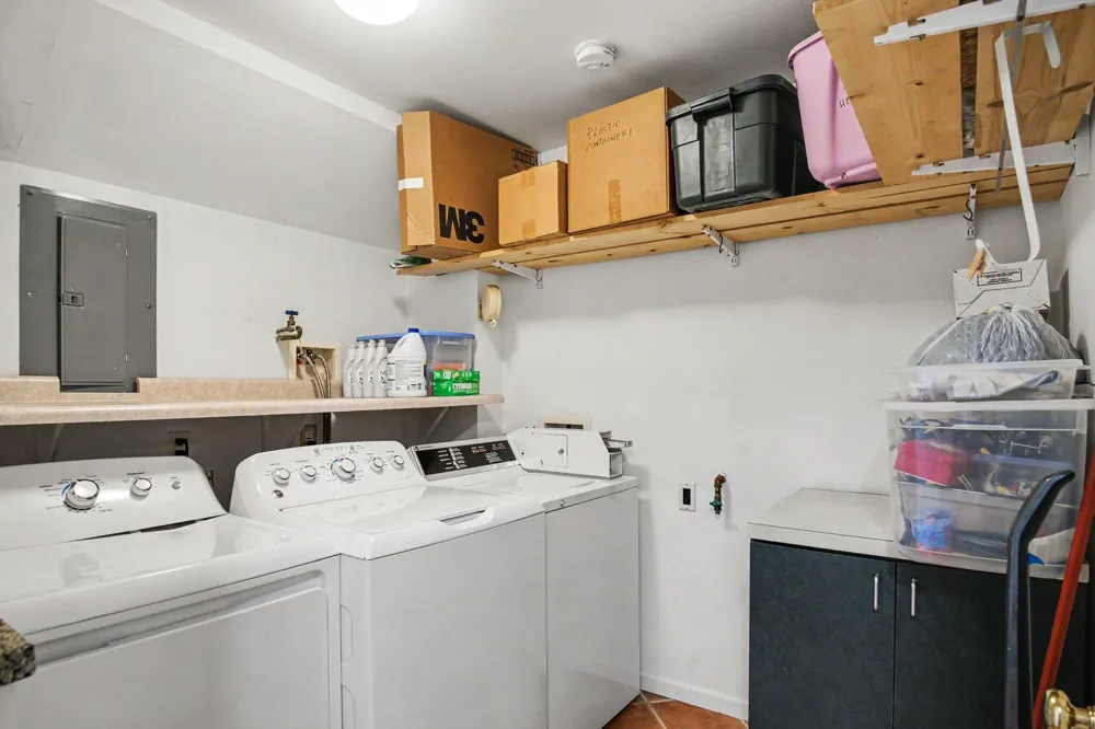 6878 Lake Bluff Drive NE Comstock Park, MI 49321