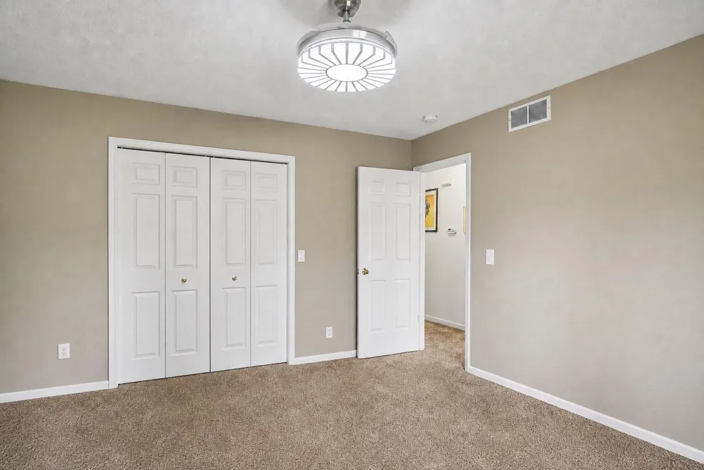 6878 Lake Bluff Drive NE Comstock Park, MI 49321