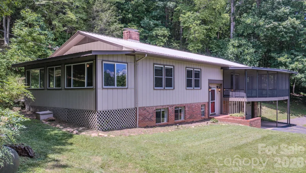 35 Coweeta Ridge Road Otto, NC 28763
