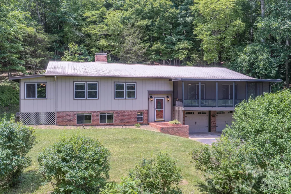 35 Coweeta Ridge Road Otto, NC 28763
