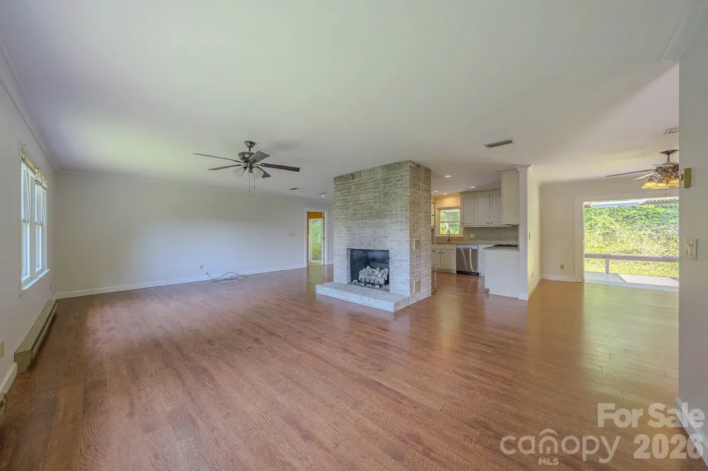 35 Coweeta Ridge Road Otto, NC 28763