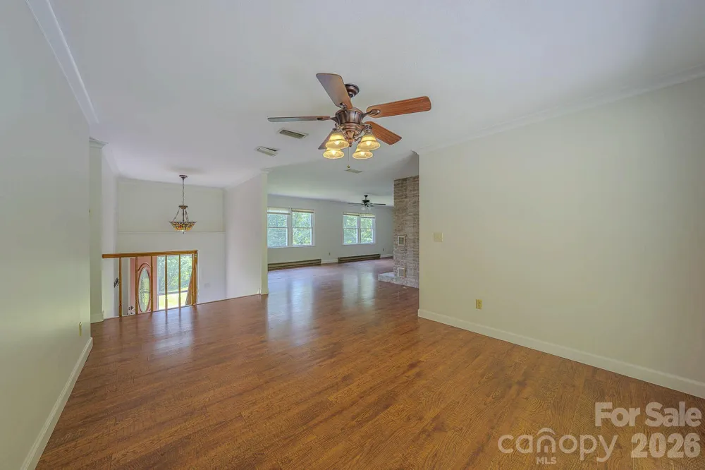 35 Coweeta Ridge Road Otto, NC 28763