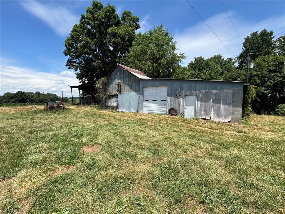 460 Greene Road Dobson, NC 27017
