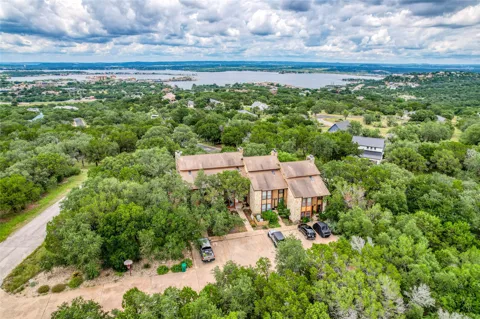 901 Cheyenne #C