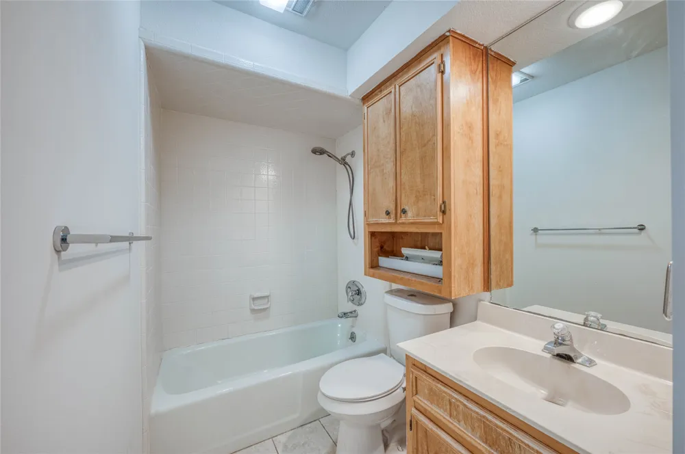 901 Cheyenne #C Horseshoe Bay, TX 78657