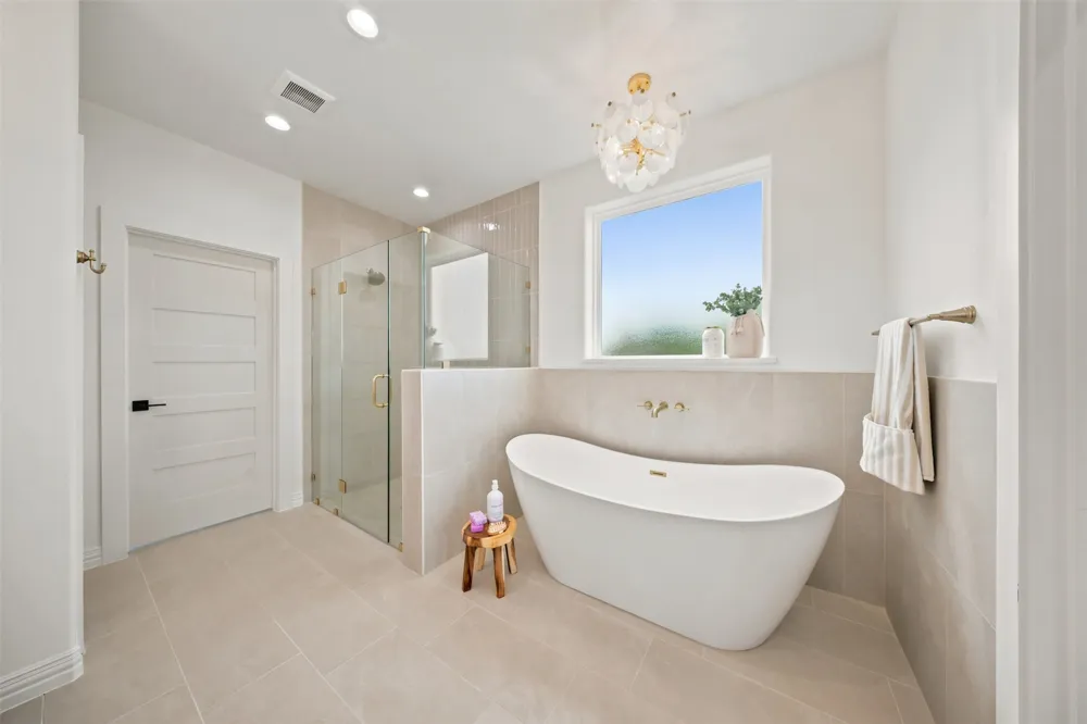 980 Anglers Point Bluff Dale, TX 76433