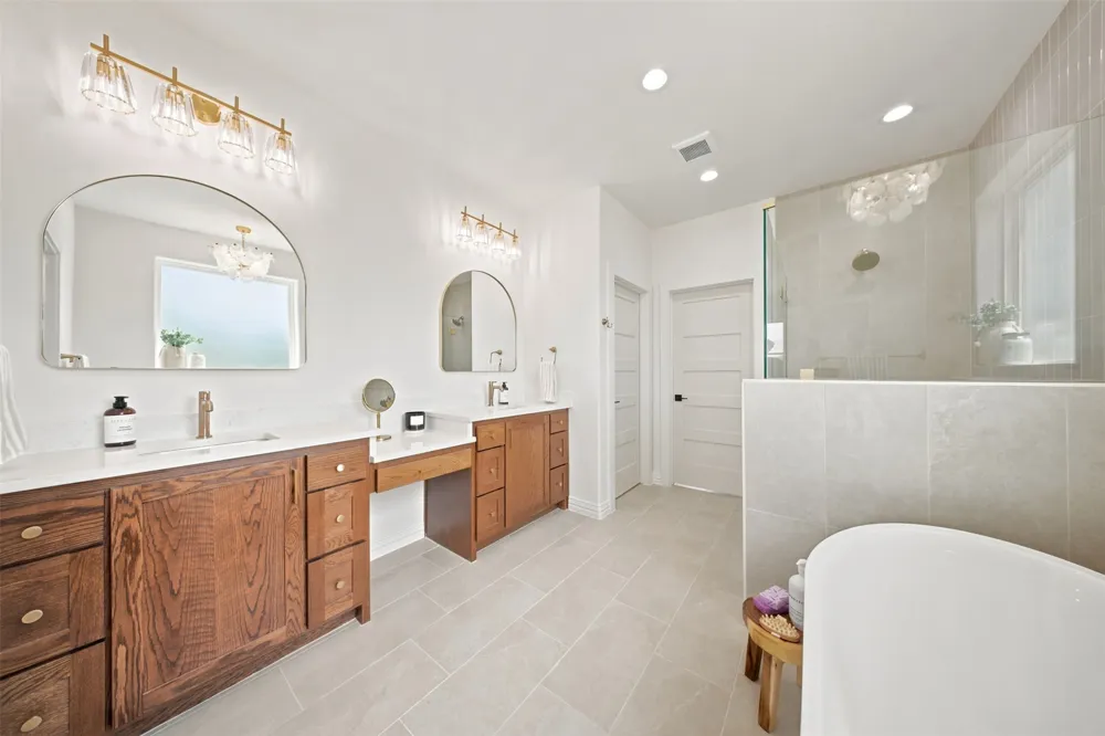 980 Anglers Point Bluff Dale, TX 76433