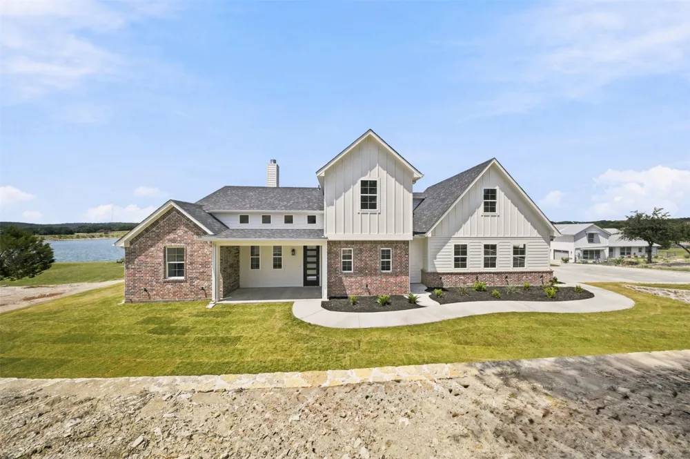 980 Anglers Point Bluff Dale, TX 76433