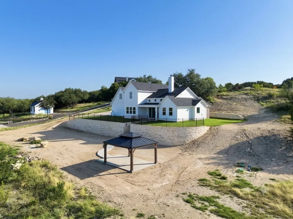 980 Anglers Point Bluff Dale, TX 76433
