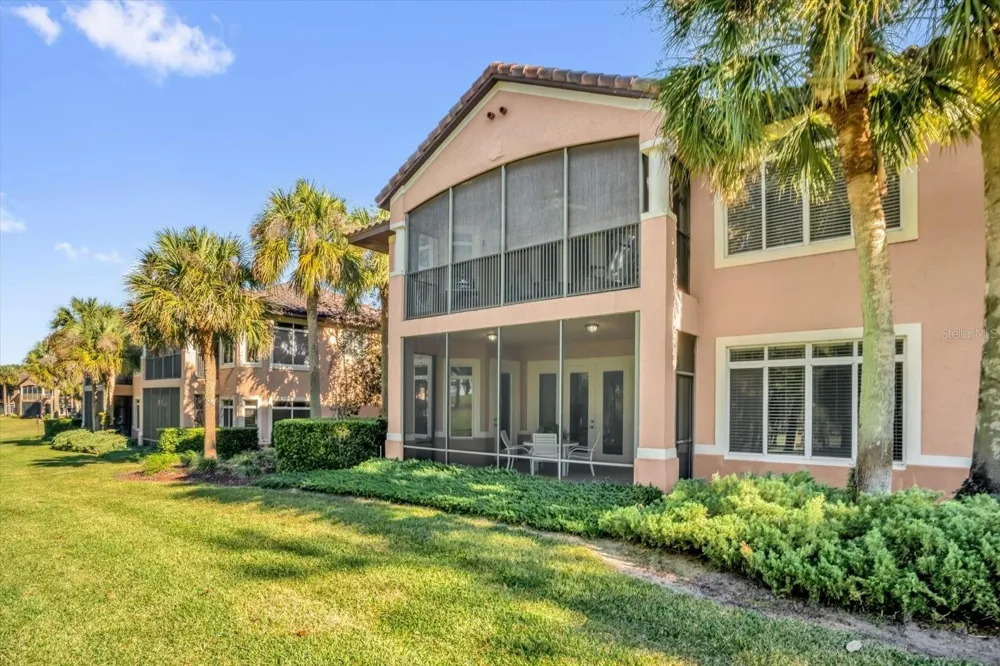 202 CAMINO REAL BOULEVARD #202 Howey In The Hills, FL 34737