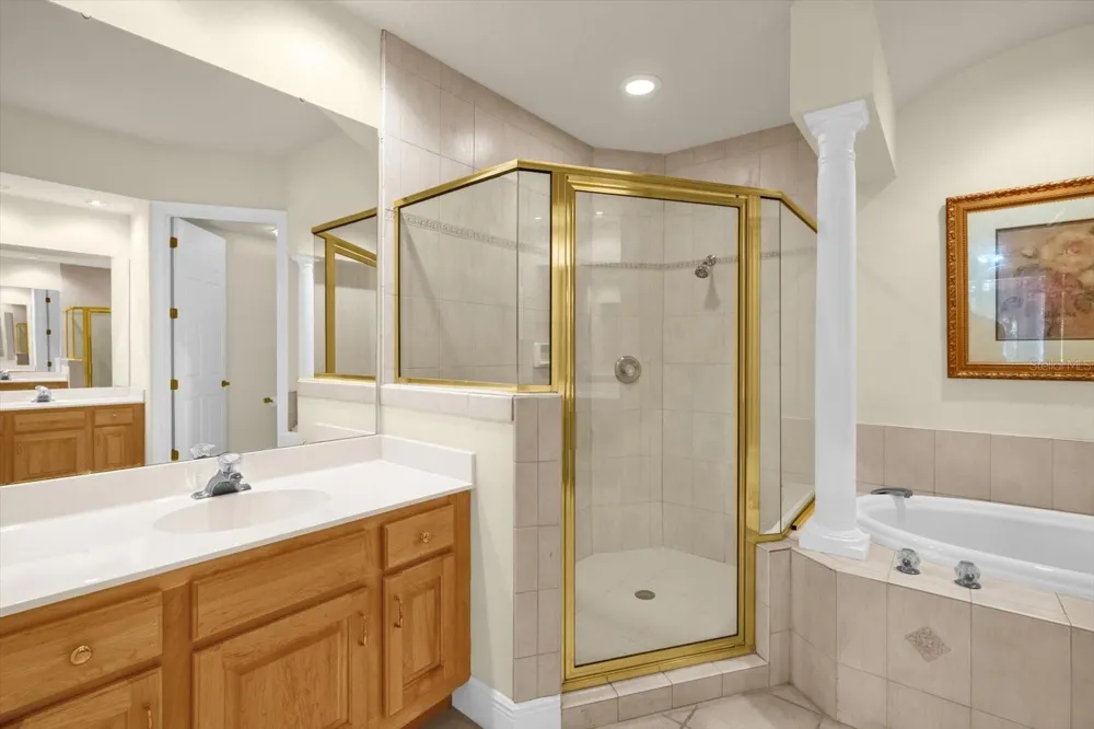 202 CAMINO REAL BOULEVARD #202 Howey In The Hills, FL 34737