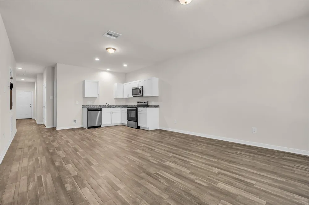 2511 17th Street Hempstead, TX 77445