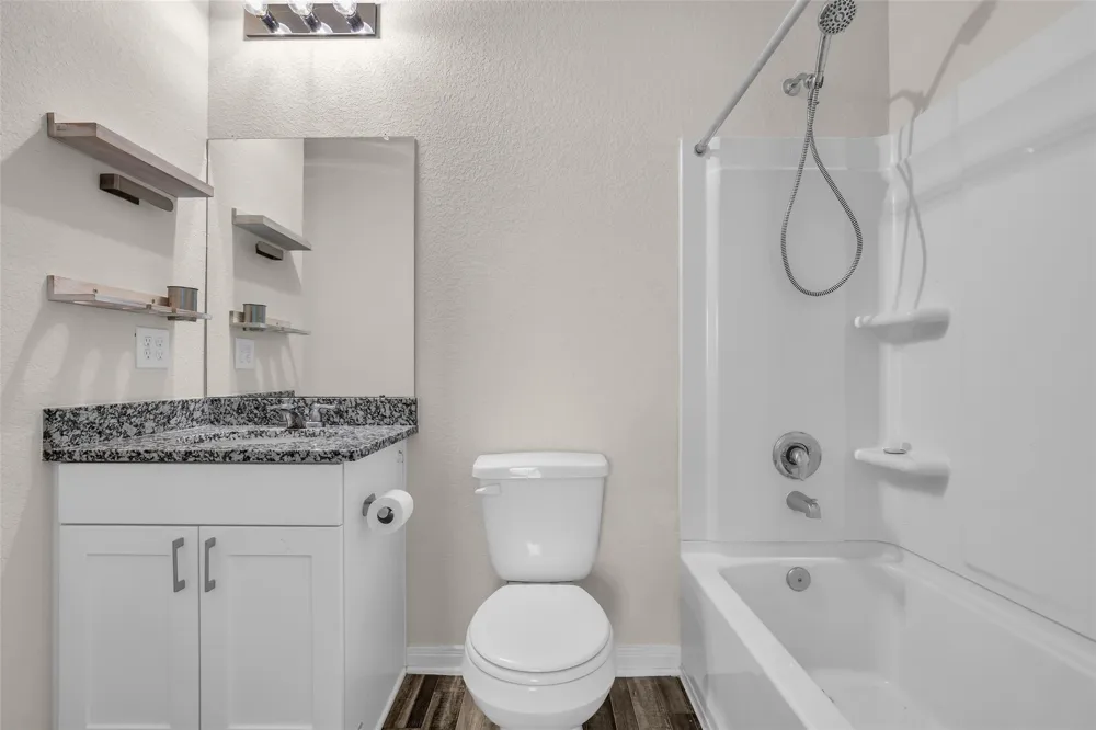 2511 17th Street Hempstead, TX 77445