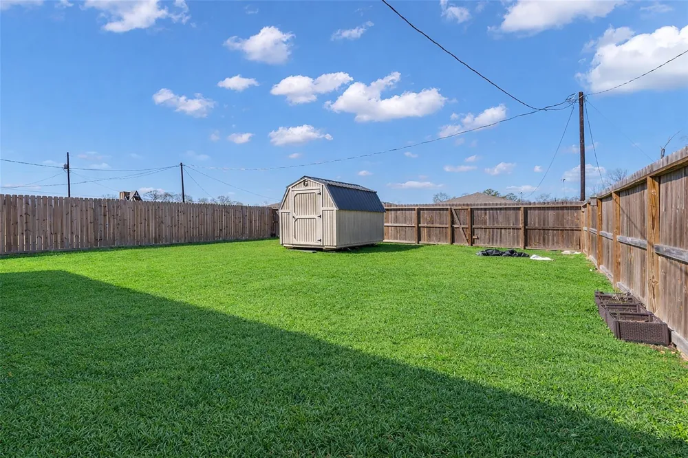 2511 17th Street Hempstead, TX 77445