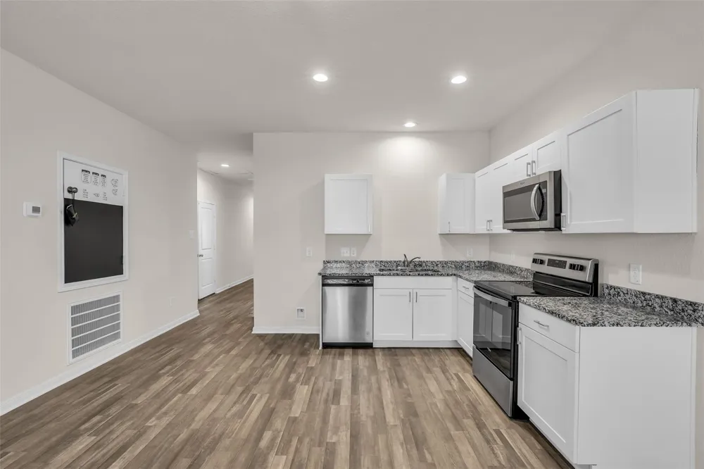 2511 17th Street Hempstead, TX 77445