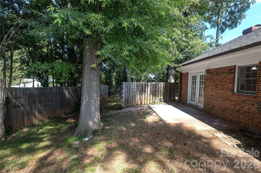 1214 E Franklin Boulevard #A Gastonia, NC 28054