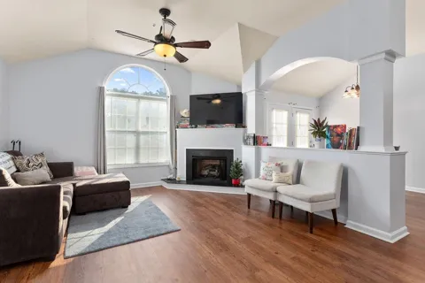 1395 Orchard Park Drive
