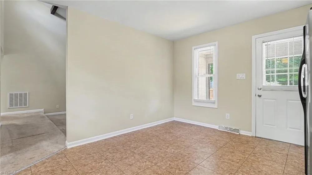 6594 Riverwood Road Walkertown, NC 27051