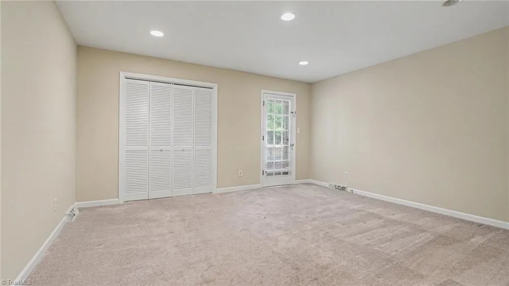 6594 Riverwood Road Walkertown, NC 27051