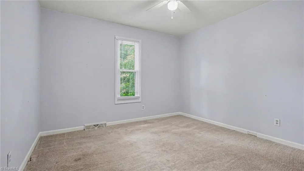 6594 Riverwood Road Walkertown, NC 27051