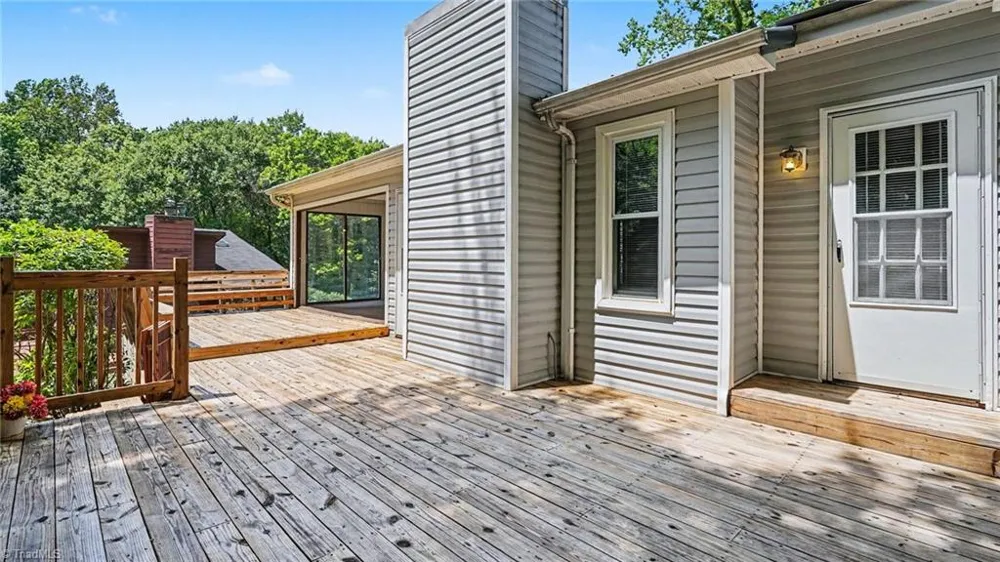 6594 Riverwood Road Walkertown, NC 27051