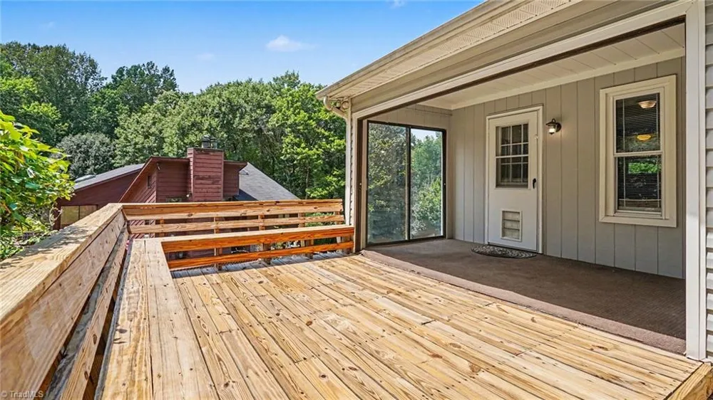 6594 Riverwood Road Walkertown, NC 27051