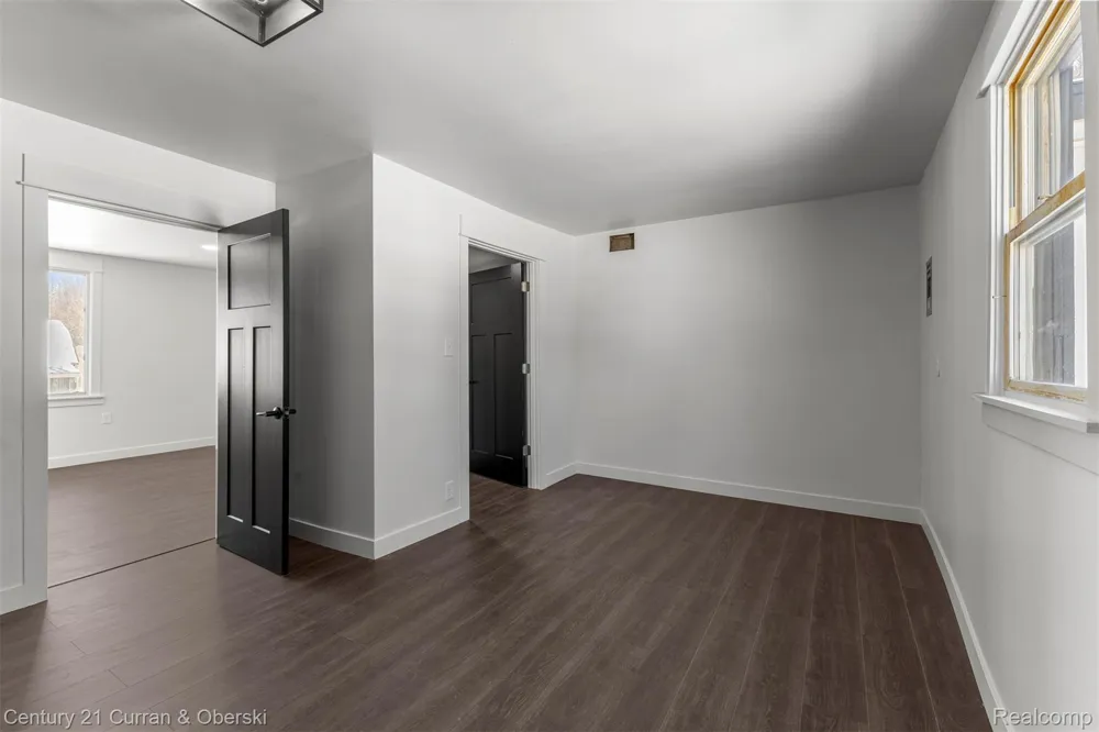 4296 Burgess Road Putnam Township, MI 48169