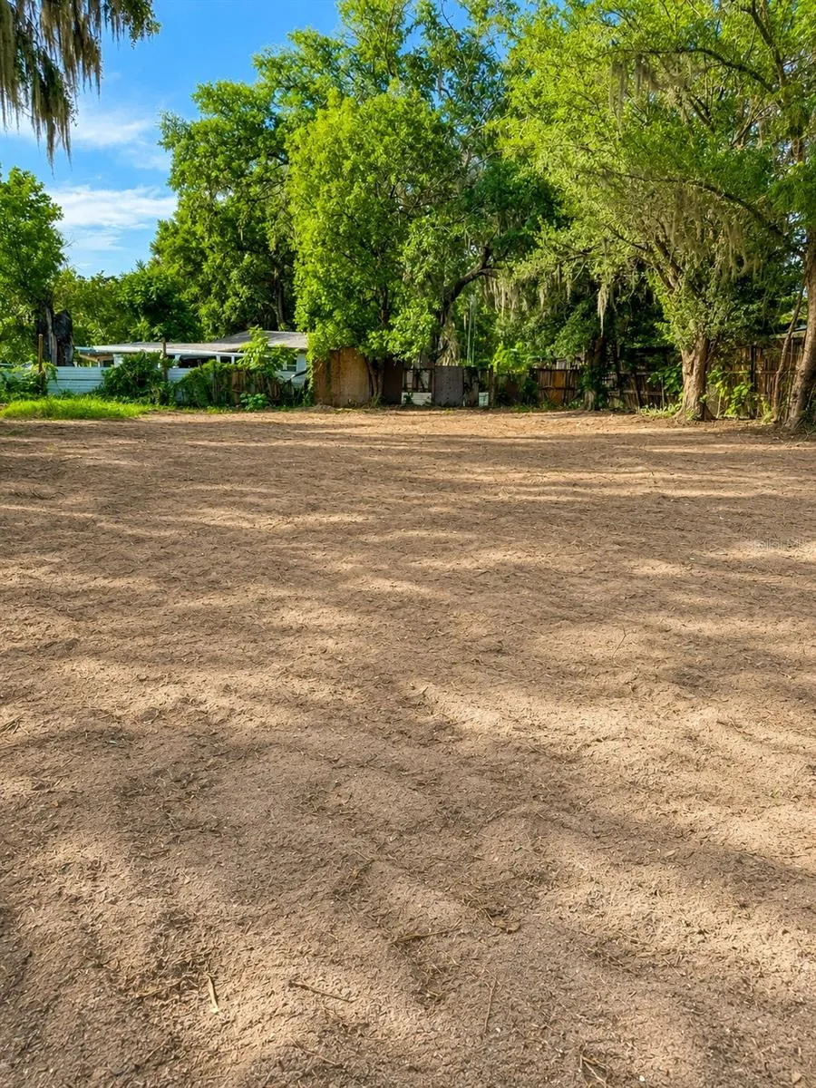 1185 APOPKA BOULEVARD Apopka, FL 32703