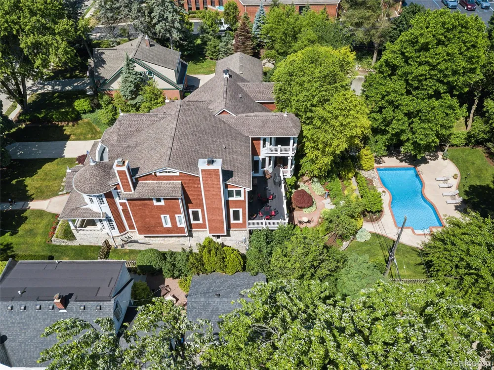 744 Thayer Boulevard Northville City, MI 48167